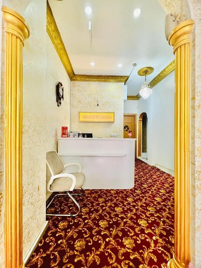 Punto Suite Стамбул Хостел