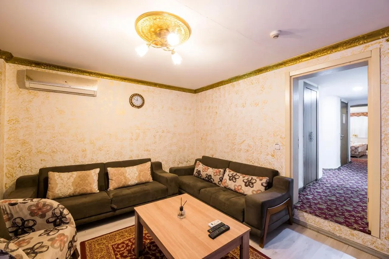 Punto Suite Стамбул Хостел
